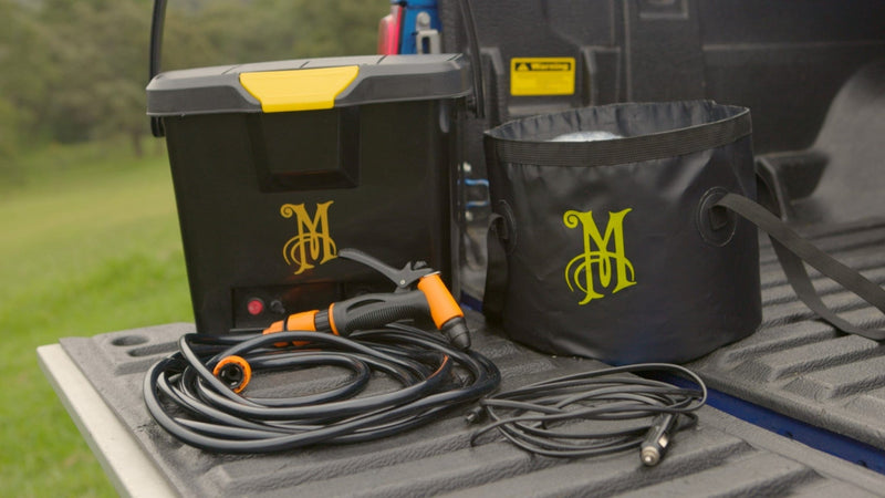 Load image into Gallery viewer, MEGUIARS Accessories 12-Volt Power Bucket