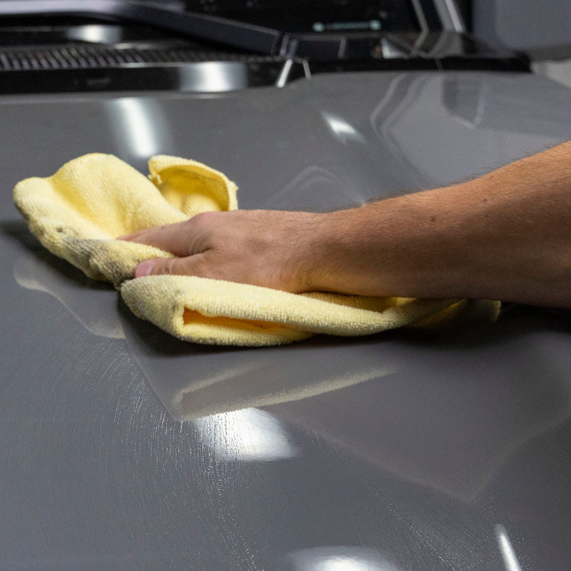 Load image into Gallery viewer, MEGUIARS Paint, Dash & Glass Inside & Out Detailer, 24oz/710ml