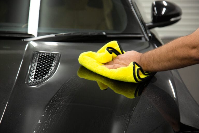 Load image into Gallery viewer, MEGUIARS Accessories Supreme Shine Detailing Cloth - 40cm x 60cm

