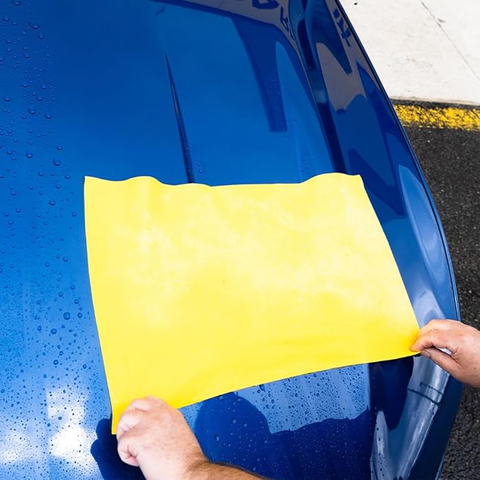 Load image into Gallery viewer, MEGUIARS Accessories Supreme Shine Super Glide Chamois Medium
