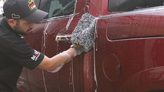 Load image into Gallery viewer, MEGUIARS Accessories Wash Dogg Microfibre Wash Mitt
