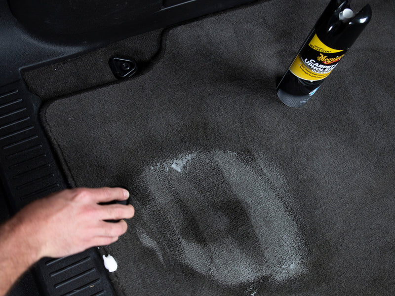 Load image into Gallery viewer, MEGUIARS Cleaners &amp; Protectants Carpet and Upholstery Cleaner Aerosol - 539g
