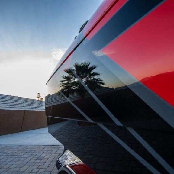 Load image into Gallery viewer, MEGUIARS Marine &amp; Caravan Flagship Premium Marine Wax - 473ml

