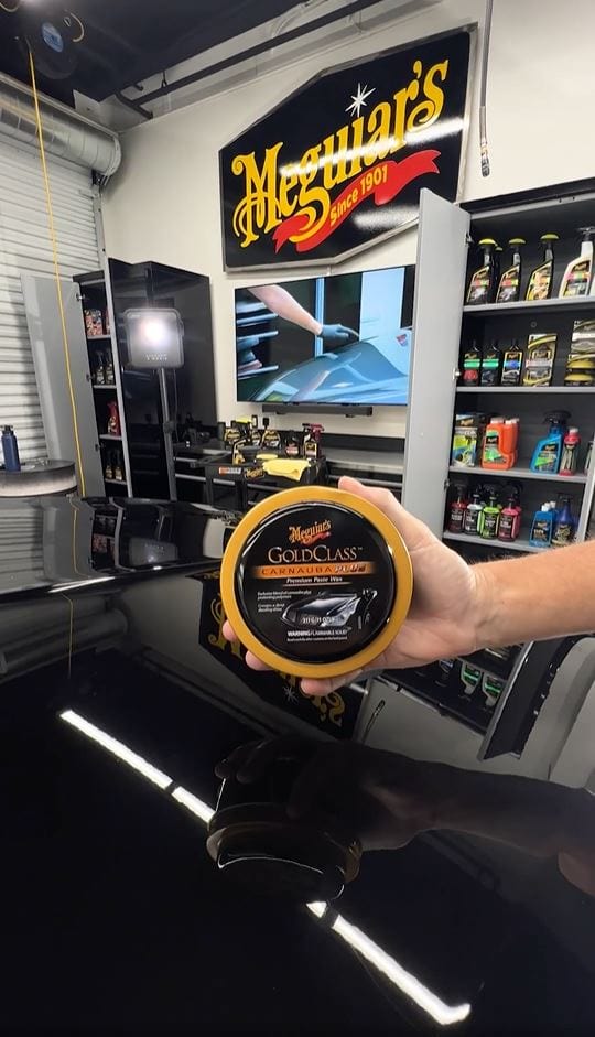 Load image into Gallery viewer, MEGUIARS Polish &amp; Protect Gold Class Carnauba Plus Paste Wax - 311g
