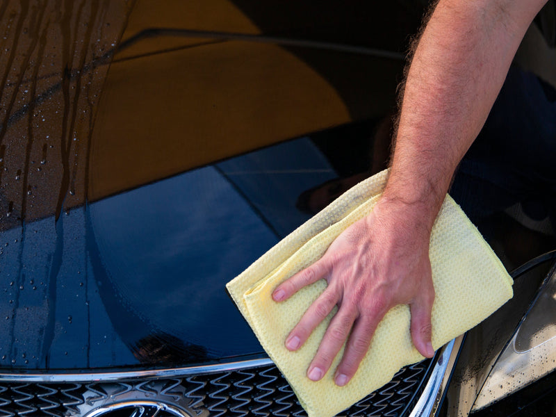 Load image into Gallery viewer, MEGUIARS Polish &amp; Protect Hybrid Ceramic Wax - 768ml
