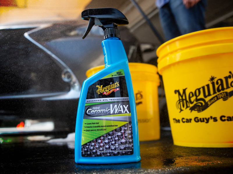 Load image into Gallery viewer, MEGUIARS Polish &amp; Protect Hybrid Ceramic Wax - 768ml
