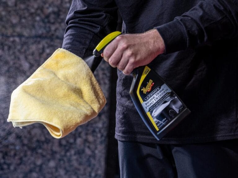 Load image into Gallery viewer, MEGUIARS Polish &amp; Protect Ultimate Insane Shine Paint Glosser - 473ml
