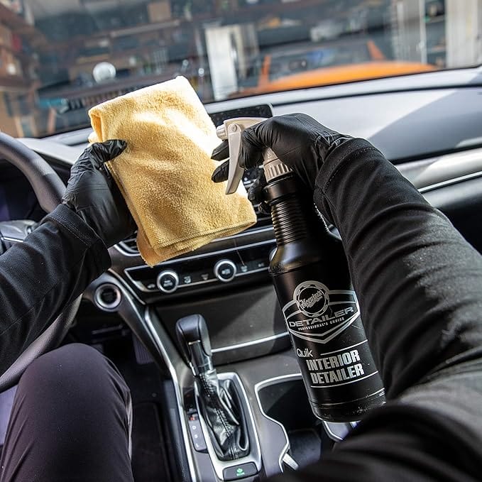 Load image into Gallery viewer, MEGUIARS Quick Interior Detailer Spray - 3.79L
